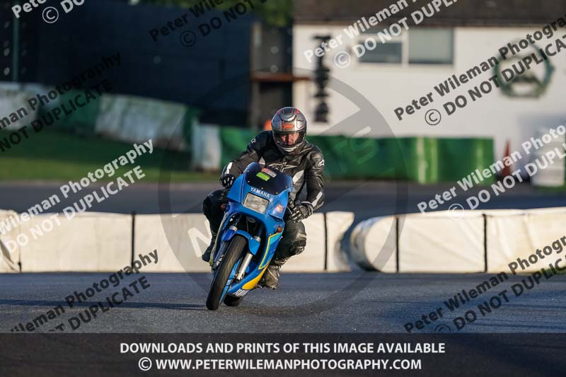 enduro digital images;event digital images;eventdigitalimages;mallory park;mallory park photographs;mallory park trackday;mallory park trackday photographs;no limits trackdays;peter wileman photography;racing digital images;trackday digital images;trackday photos
